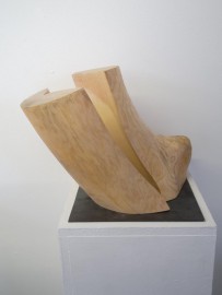 Karin Hilgert, 2015, Eschenholz