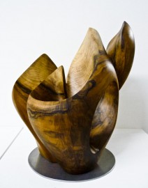 Birgit Sponheuer, 2010, Nussbaumholz